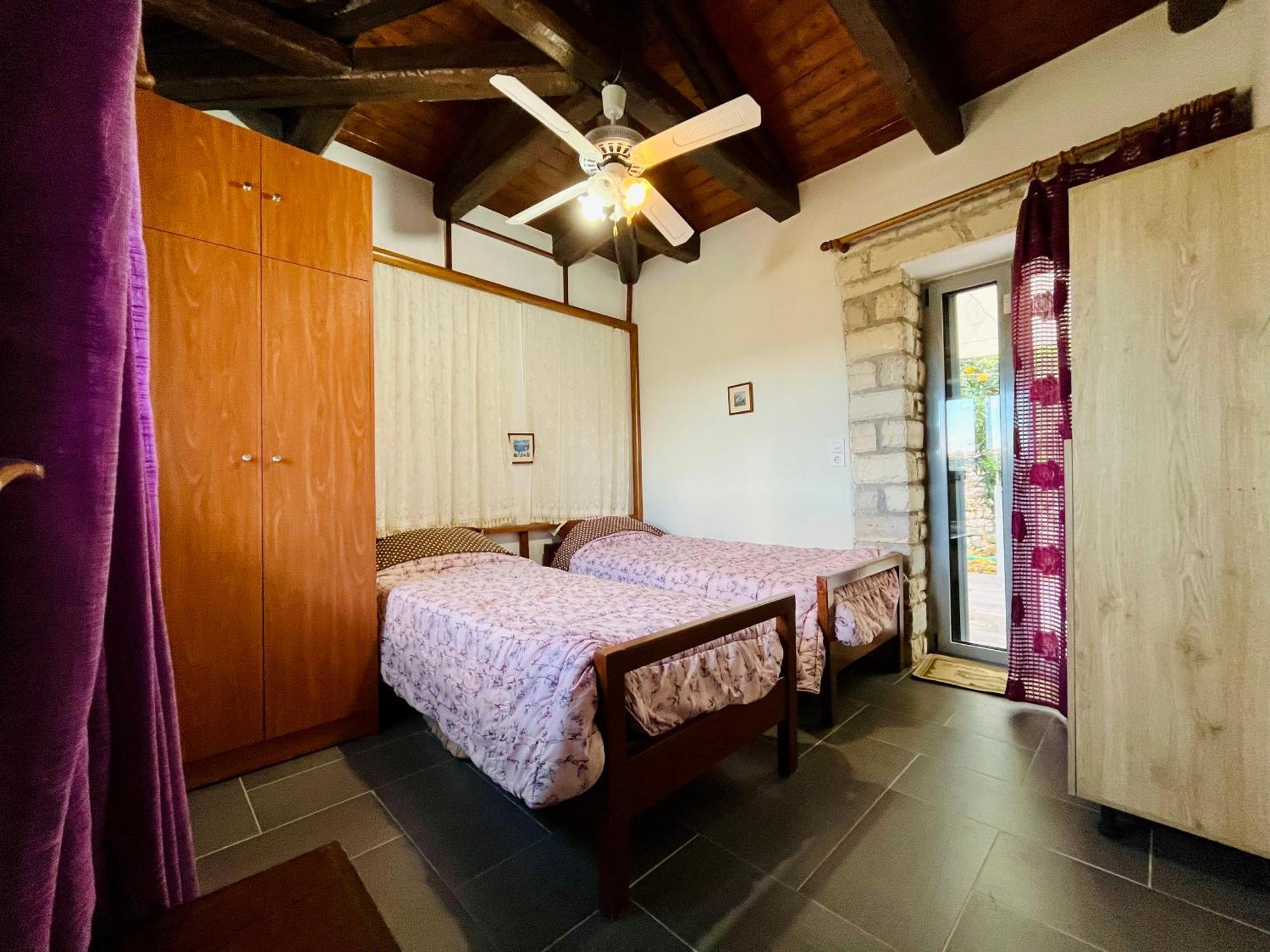Stone Maisonettes Aígion Ngoại thất bức ảnh