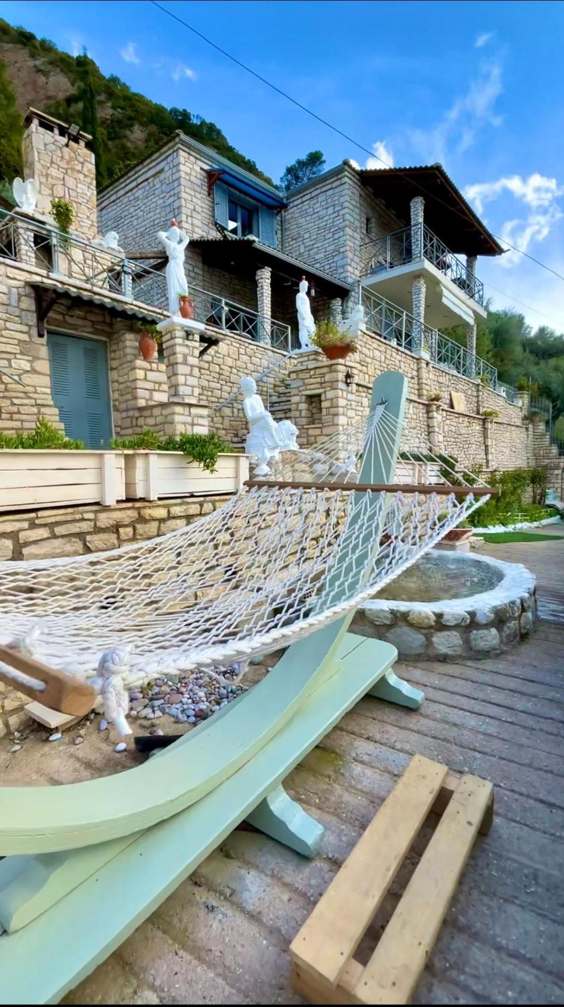Stone Maisonettes Aígion Ngoại thất bức ảnh